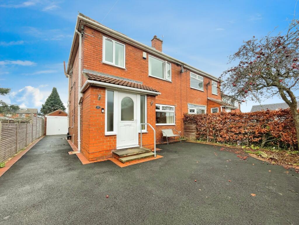 Main image of property: Lyndhurst Crescent, Scholes, Leeds, West Yorkshire, LS15