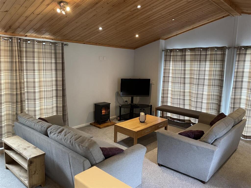 White Cross Bay, Ambleside Road, Windermere, LA23 1LF photo 4