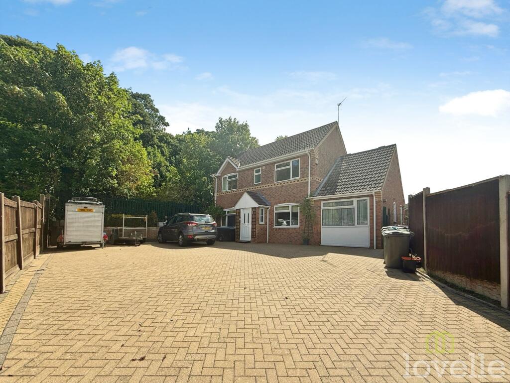 Main image of property: Old Showfields, Gainsborough, DN21
