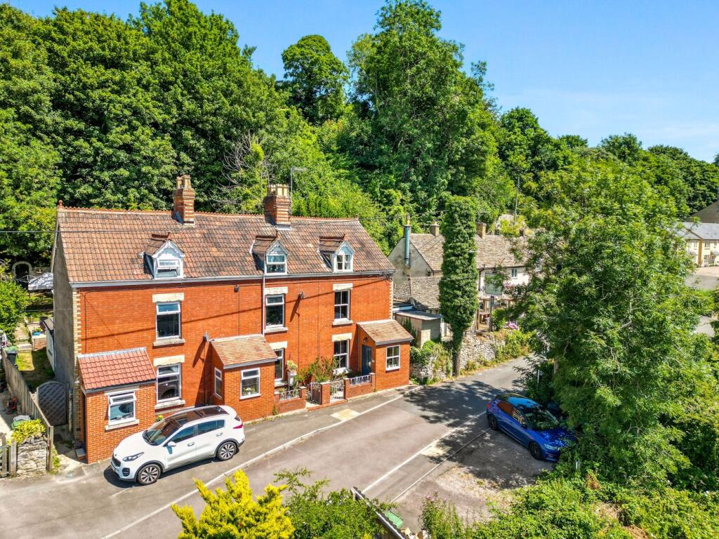 Main image of property: Newmarket, Nailsworth, GL6