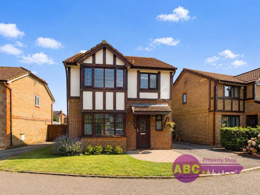 Main image of property: Oakwood Close, Great Sutton, Ellesmere Port, CH66 2HG