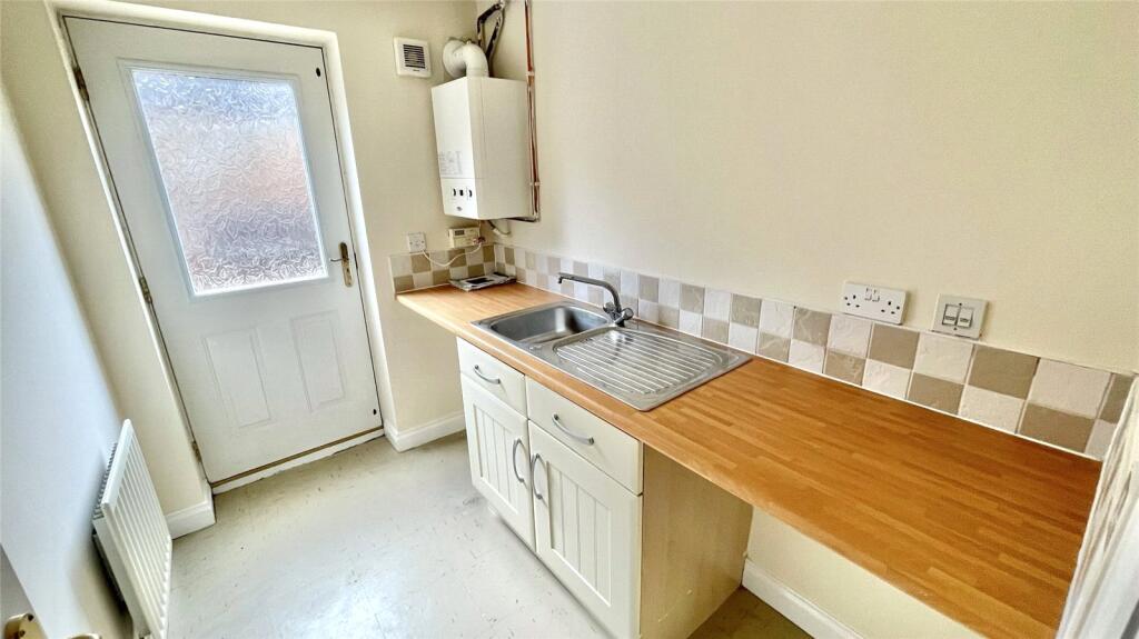 Dayhouse Court, Redbrook, Barnsley, S75 photo 3