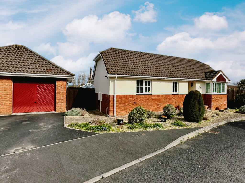 Main image of property: Griggs Garden, Fremington, EX31