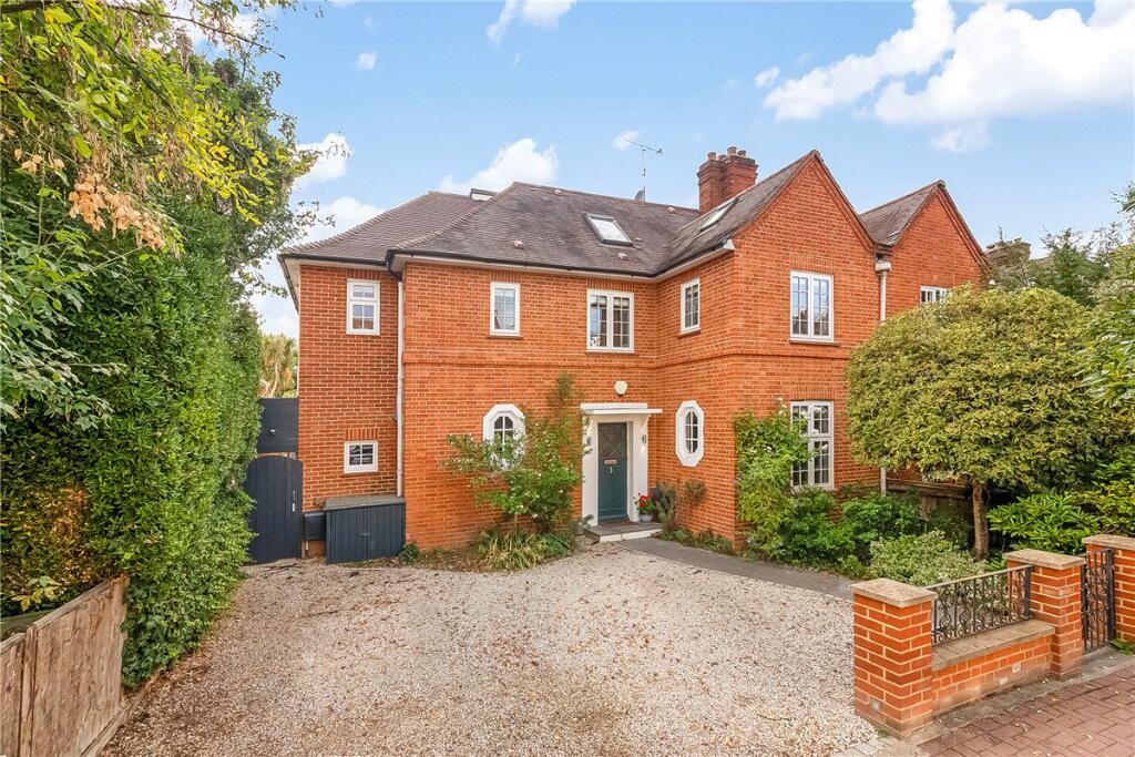 Main image of property: Ellerton Road, London, SW18