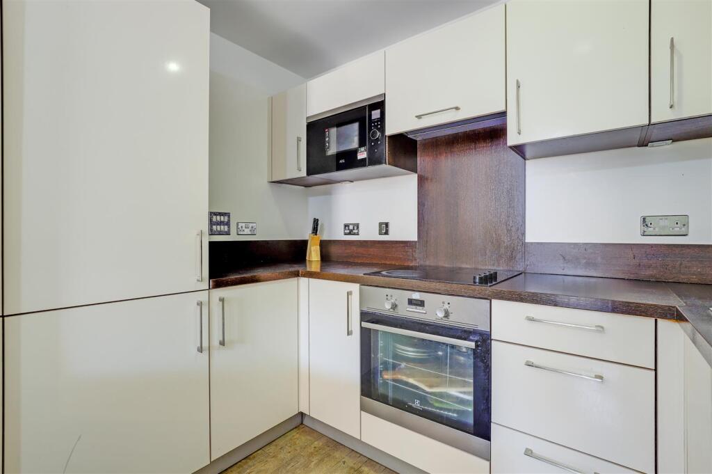 Apartment in London - View 4