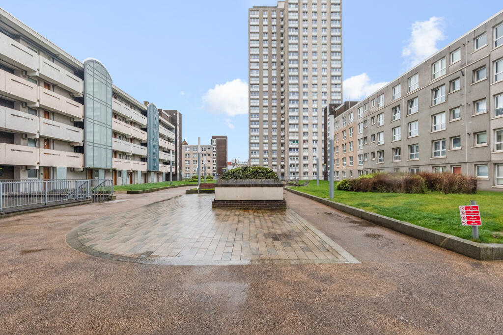 Main image of property: Flat 9/2, 6 Dundasvale Court, Cowcaddens, Glasgow, G4