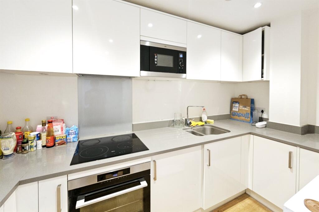 Apartment in London - View 4