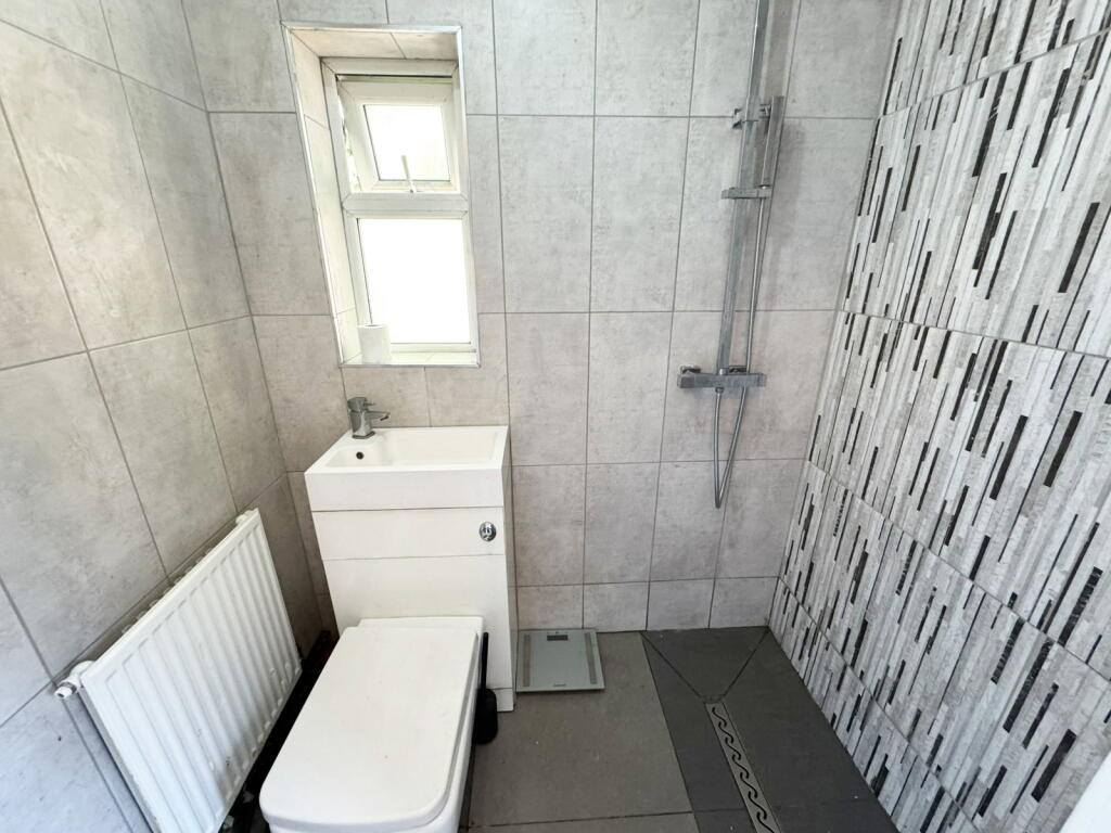 Hartfield Crescent, Acocks Green - More
