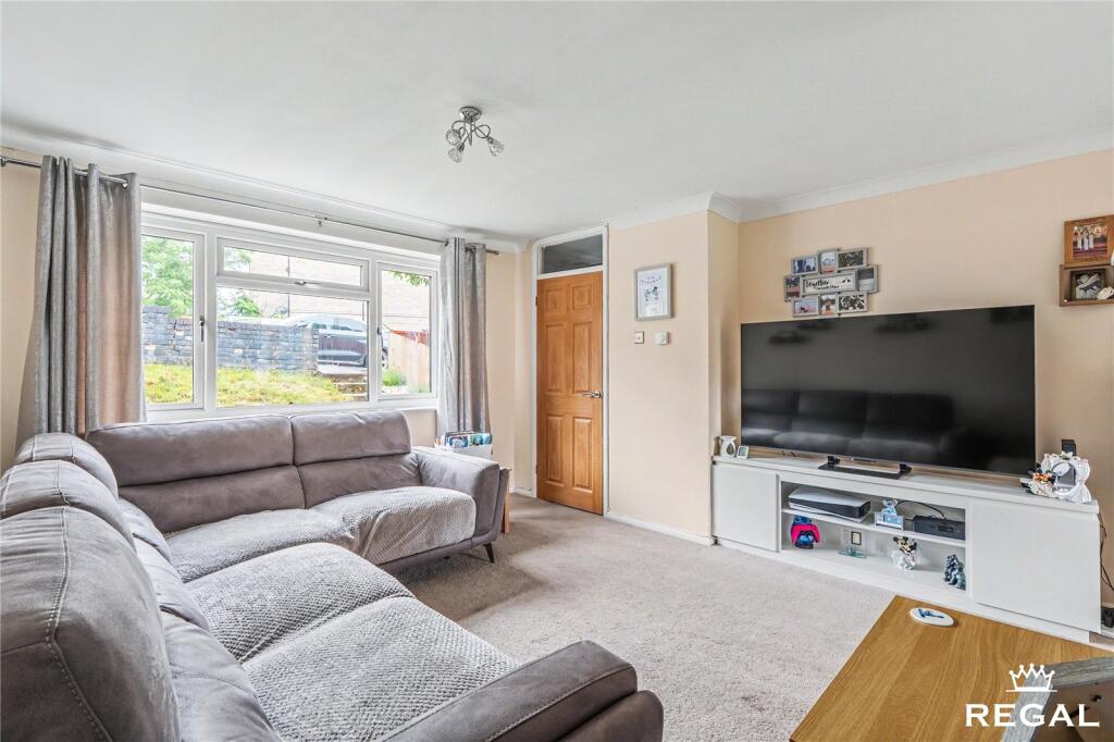 Tickleford Drive, Southampton, SO19 photo 4