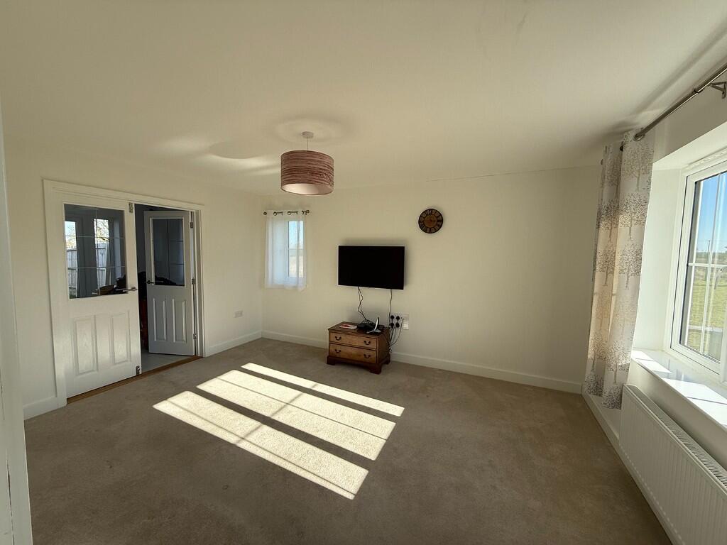 31, Yarrow Drive, Hunstanton PE36 photo 2