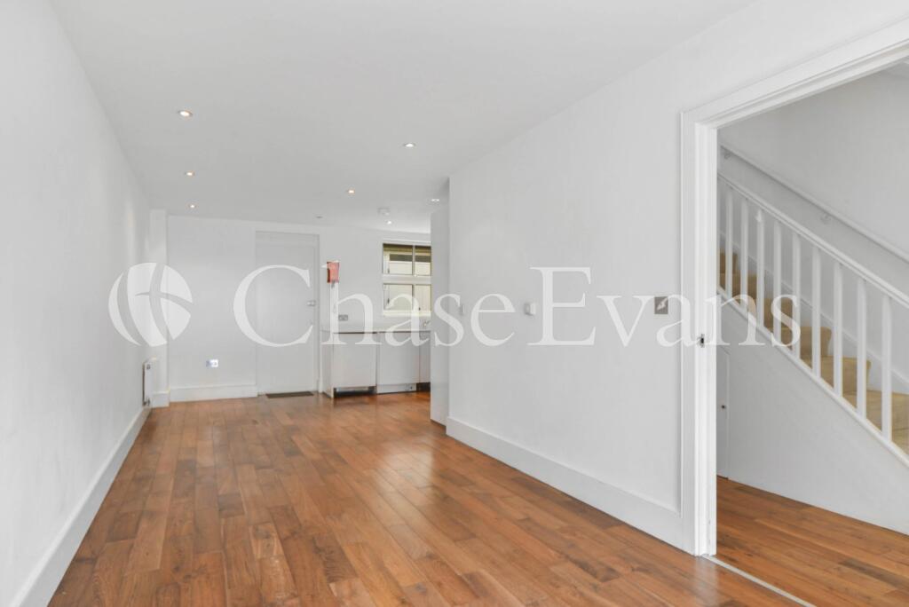4 bedroom terraced house for rent