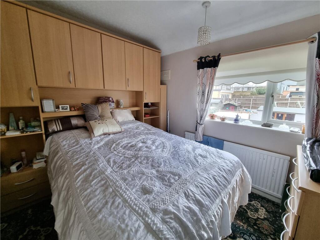House in London, Scadbury, Chislehurst - View 4