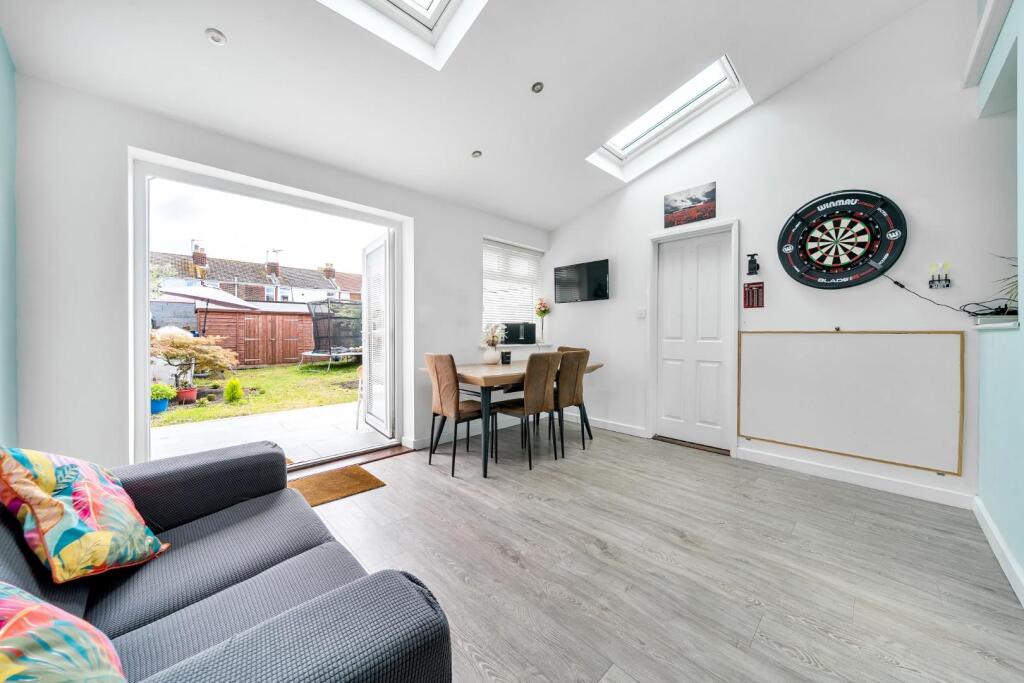 House in Portsmouth - View 3