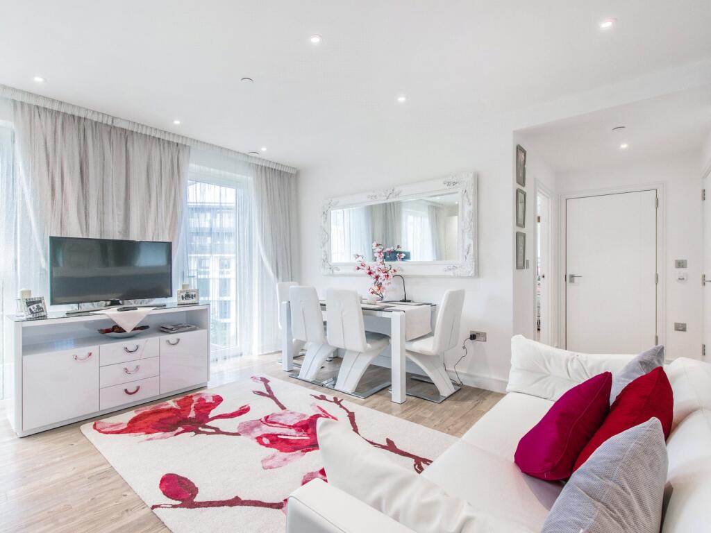 Apartment in London, Vauxhall - View 2