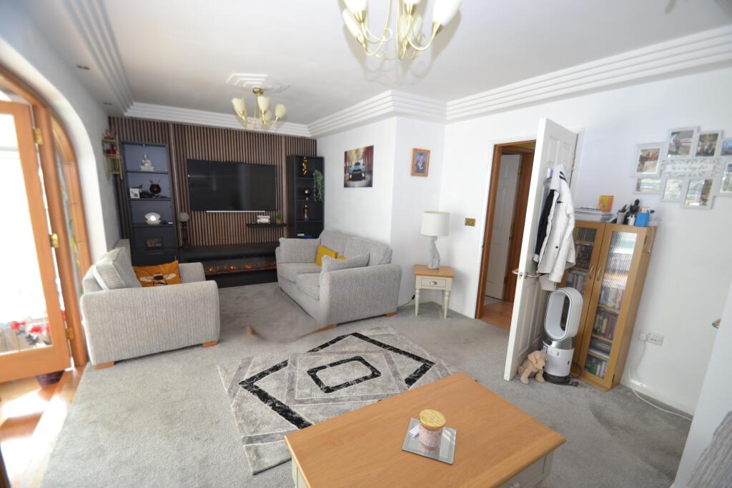 House in Portsmouth - View 3