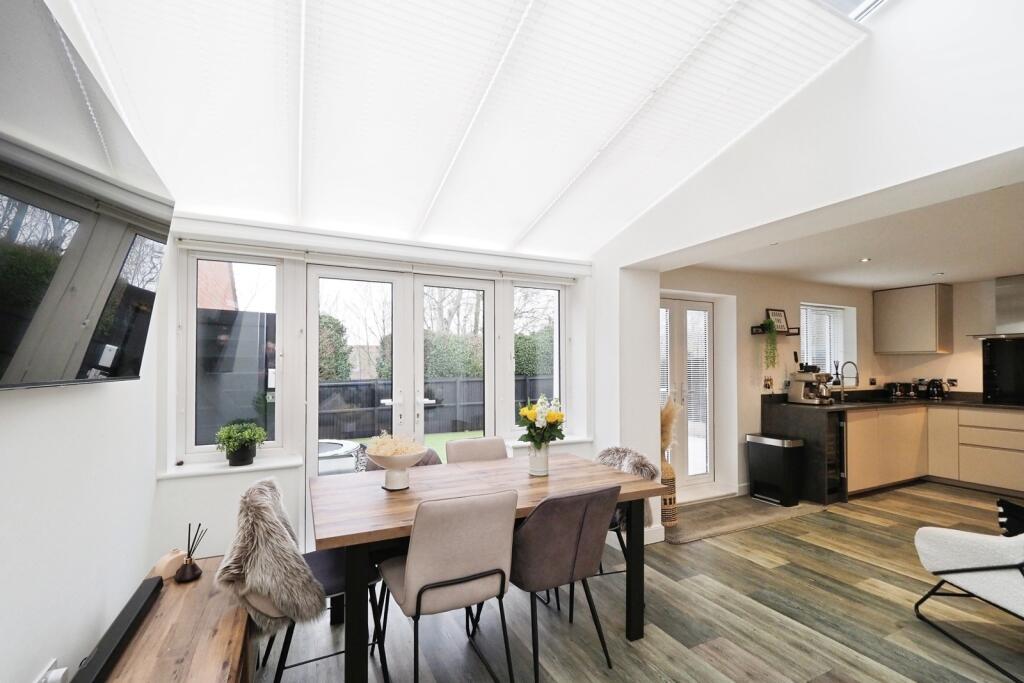 Ridge End Drive, Burton-on-Trent, Staffordshire, DE13 image 4