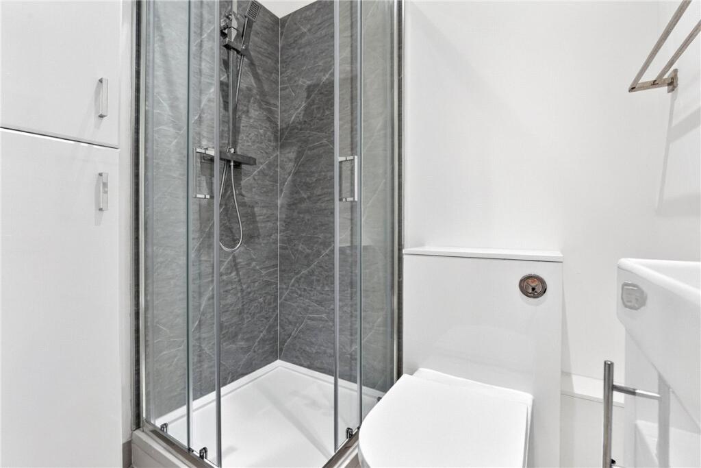 Apartment in London, Royal Borough of Kensington and Chelsea - View 5