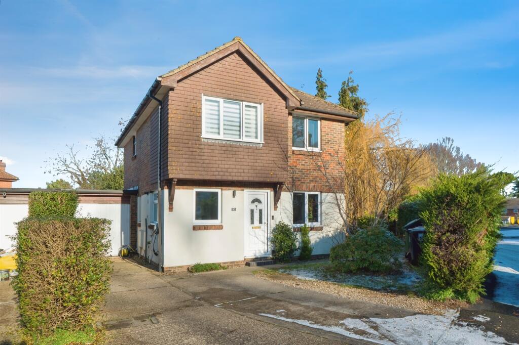 Main image of property: Gatcombe Gardens, West End, Southampton