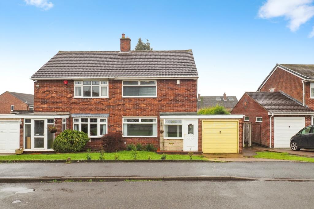 Main image of property: Brookfield Avenue, Hucknall, Nottingham, Nottinghamshire, NG15