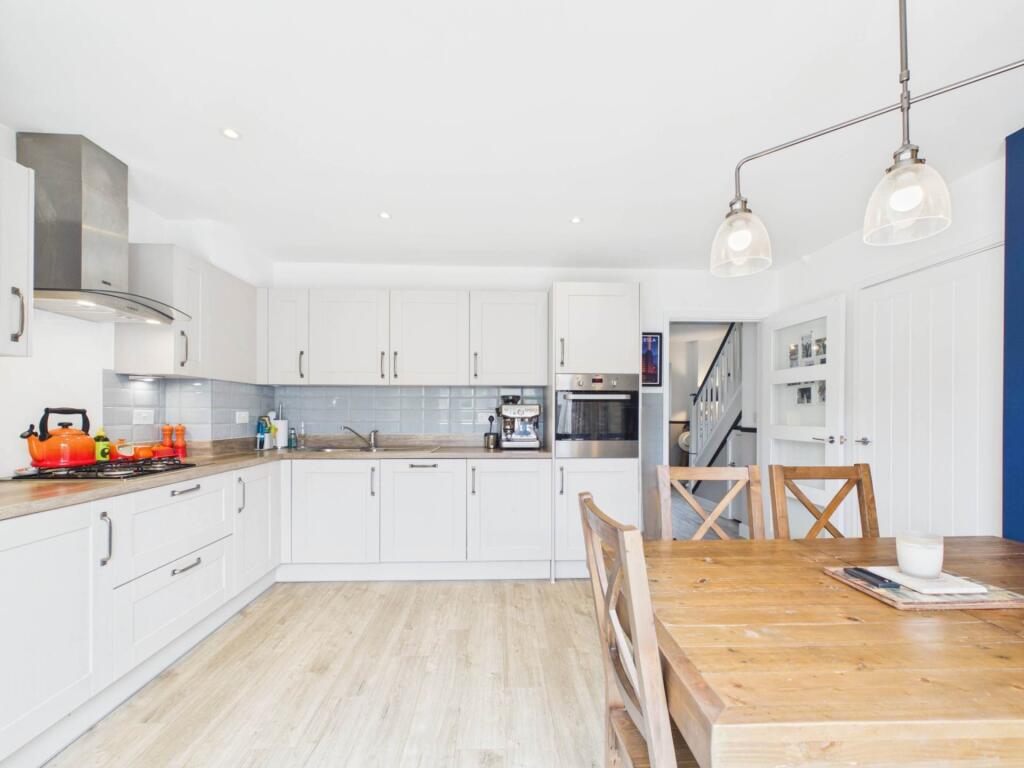 House in Hemel Hempstead, Haddenham - View 4