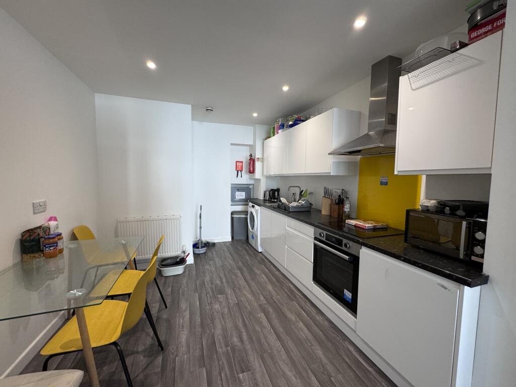 Main image of property: 61A Ebrington Street