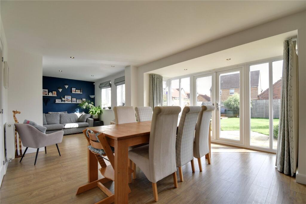 Maple Court, Northallerton, North Yorkshire, DL7 photo 4
