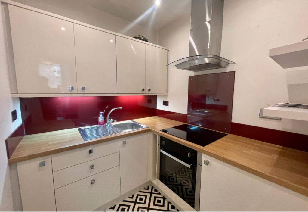 Apartment in Edinburgh, Hillside, Leith Central - View 3