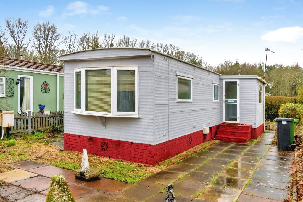 Main image of property: Allington Lane, West End, Southampton