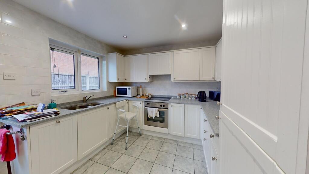 Cranwell Road, Cantley, Doncaster, DN4 photo 2