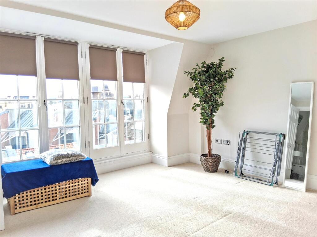 Apartment in Bristol, Wapping Wharf, Redcliffe - View 5
