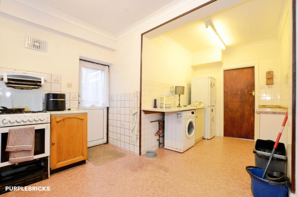 Sandhurst Road, London, NW9 photo 4
