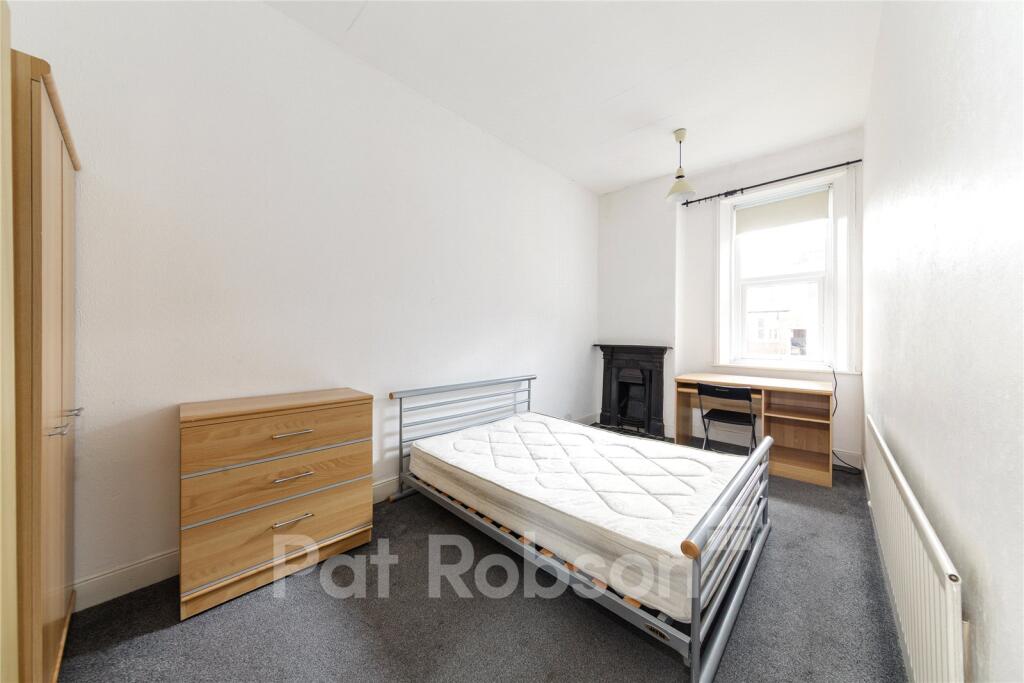 Apartment in Newcastle upon Tyne - More