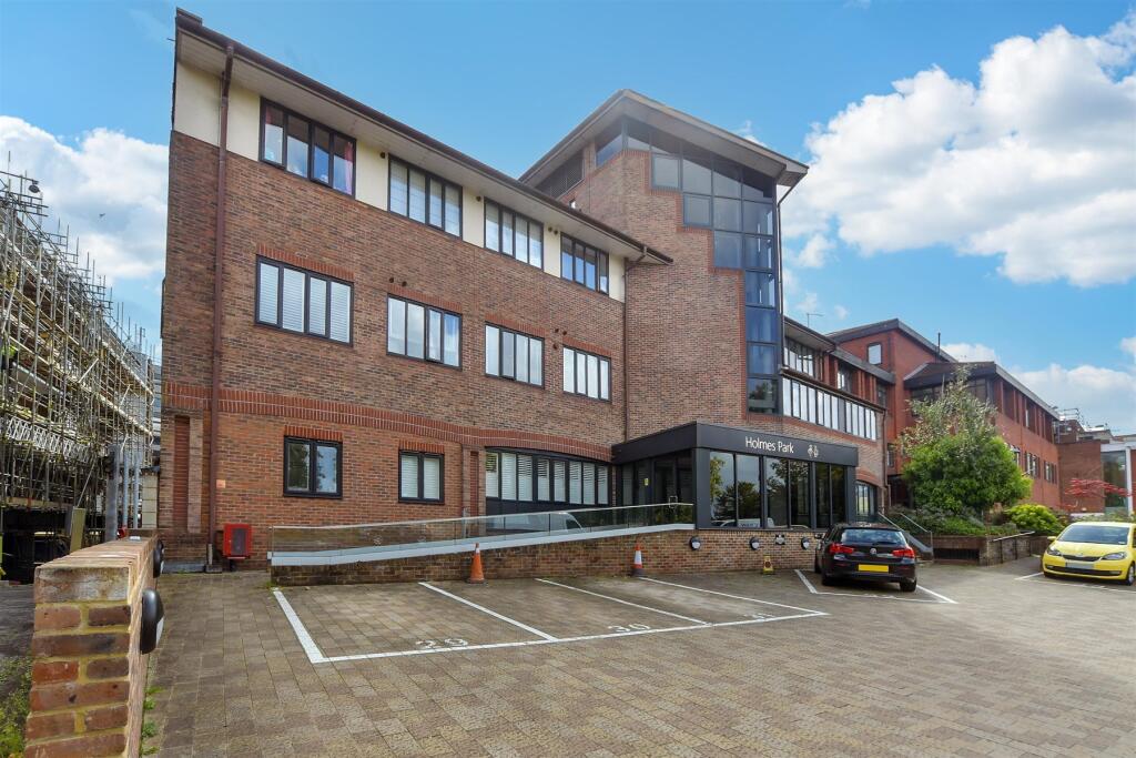 Main image of property: North Street, Horsham, West Sussex