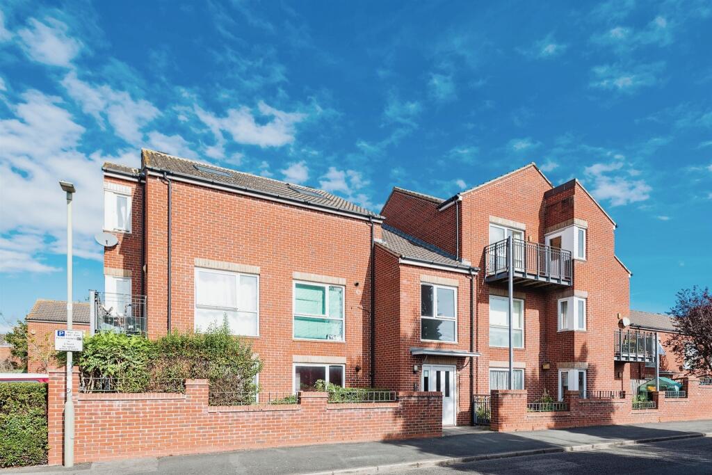 Main image of property: Benouville Close, Oxford