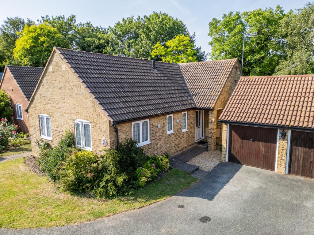 Main image of property: The Sandpipers, Gravesend, Kent, DA12 5QB