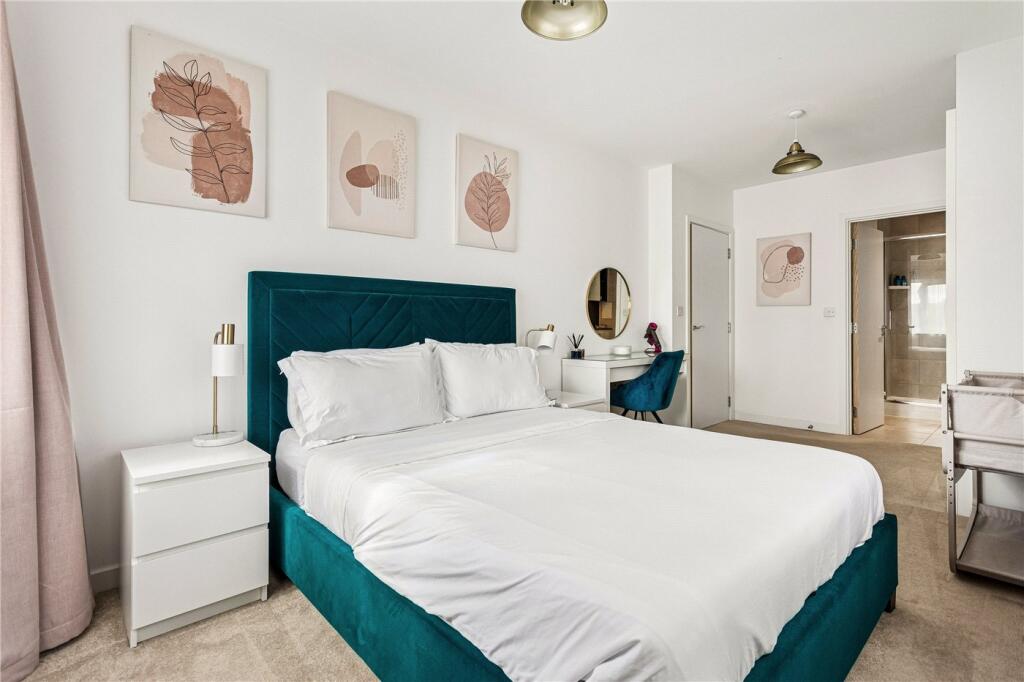 Apartment in London, Springfield Village - View 5