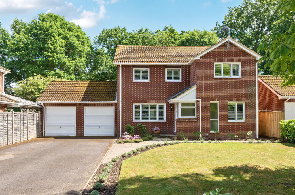 Main image of property: Reeves Way, Wokingham, Berkshire