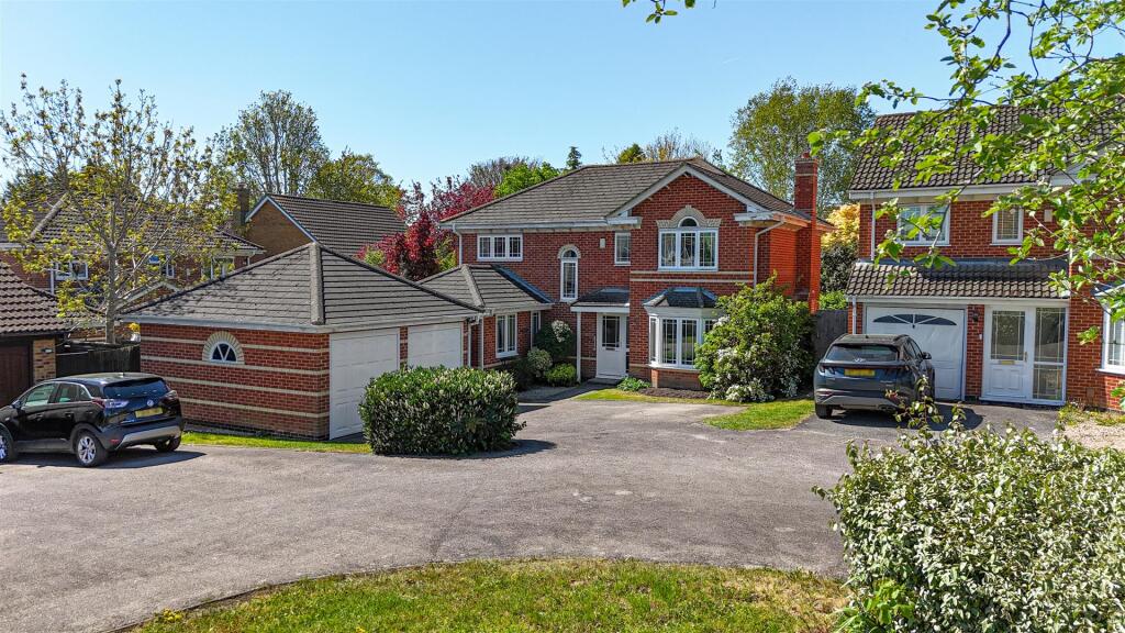 Main image of property: Hunters Chase, Caversham, Reading
