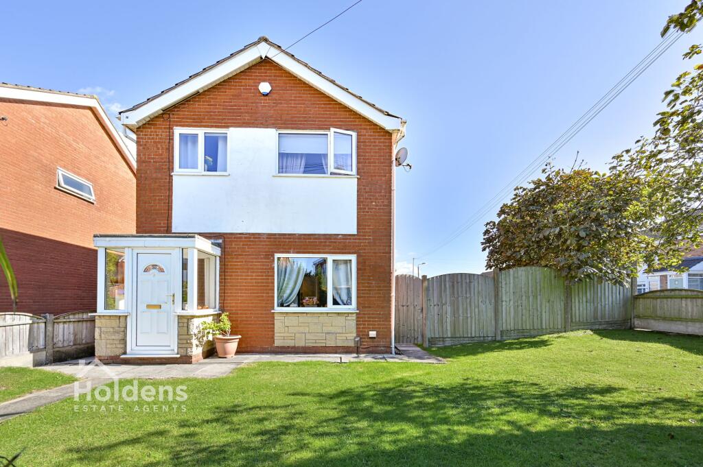 3-bed detached on Fir Trees Crescent, Lostock Hall, PR5, £240,000