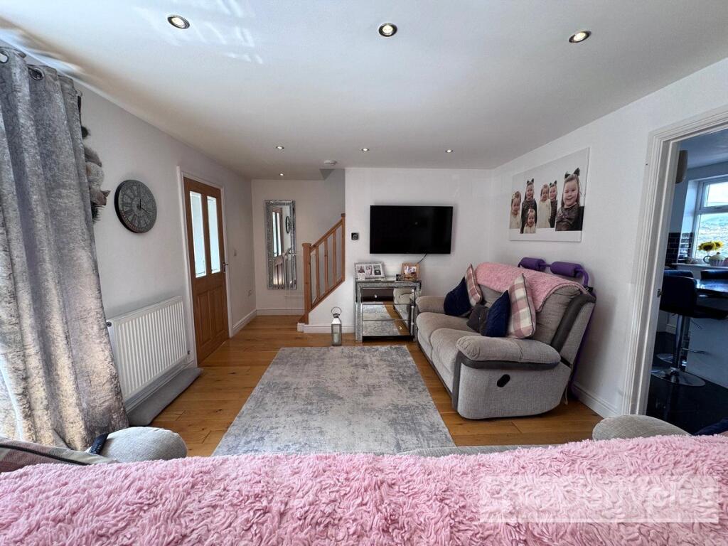 House in Rhondda Cynon Taff, Cymmer - View 3