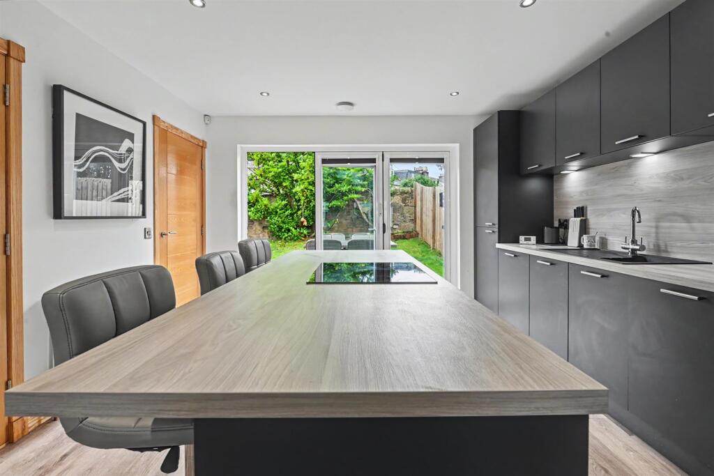 House in Kirkcaldy - View 5