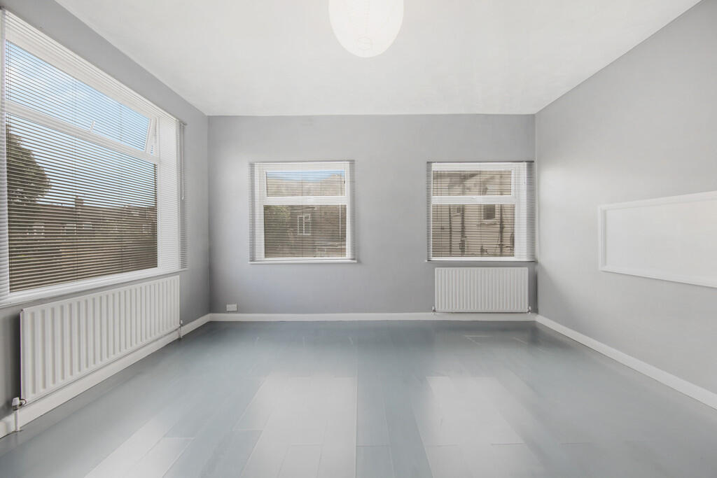 Apartment in London - View 2