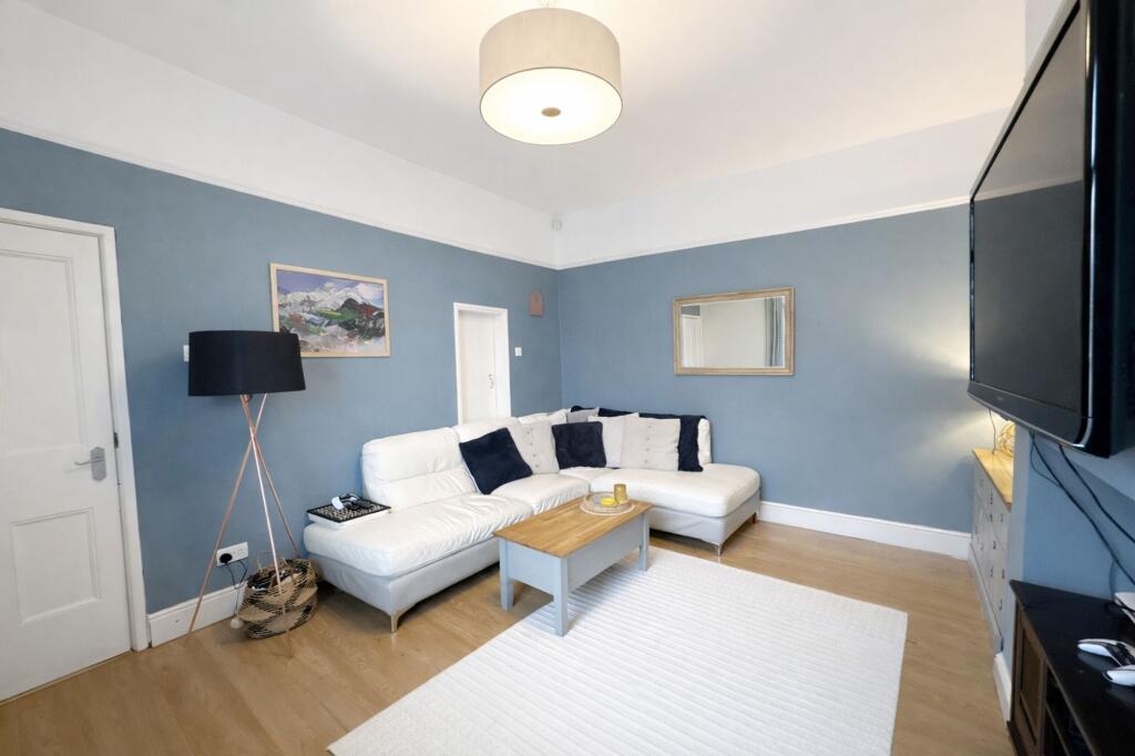 Chorley Road, Westhoughton, BL5 - View 4