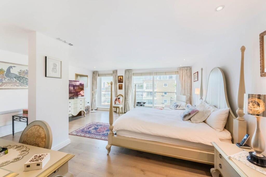 Apartment in London - More