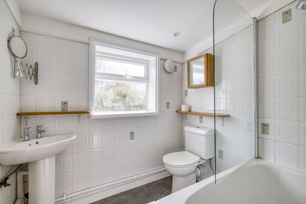 Additional image 6 of Character two bedroom cottage in Bruton