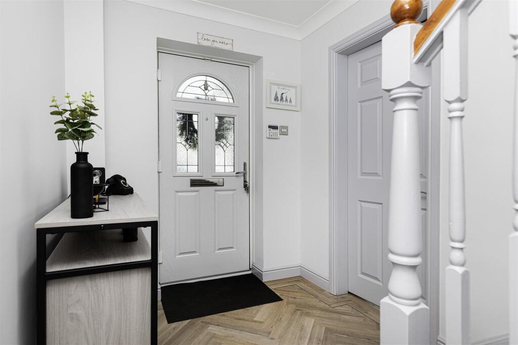 House in Bradford - View 5