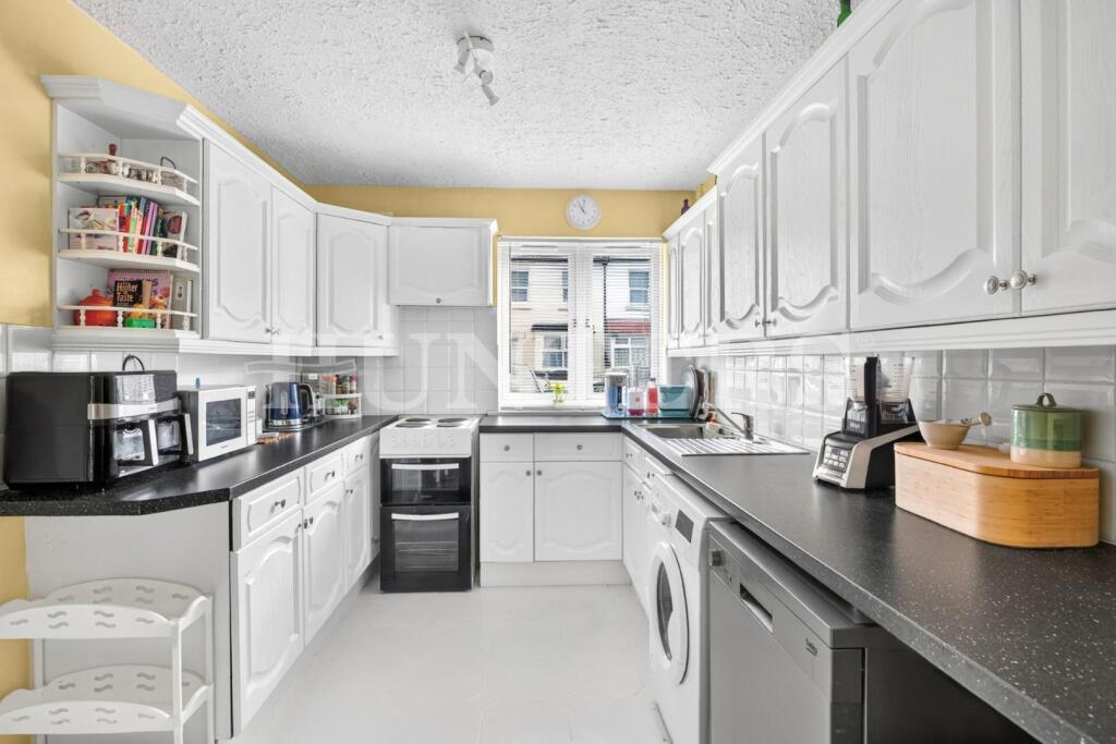Spondon Road, London, N15 photo 4