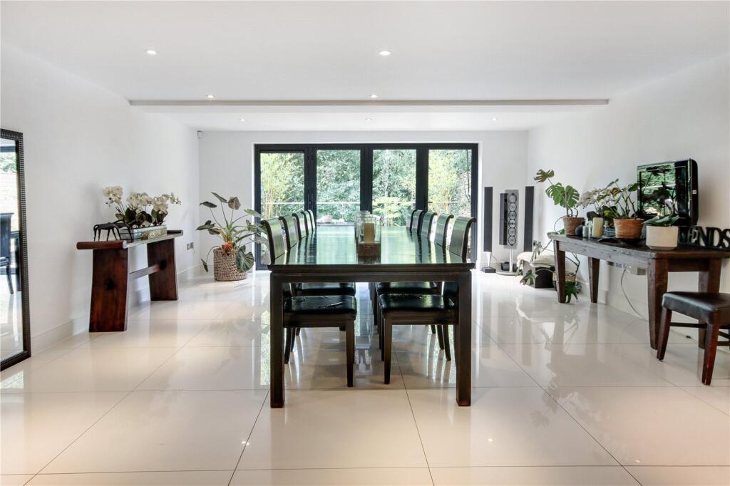Kentish Gardens, Tunbridge Wells, Kent, TN2 - View 4