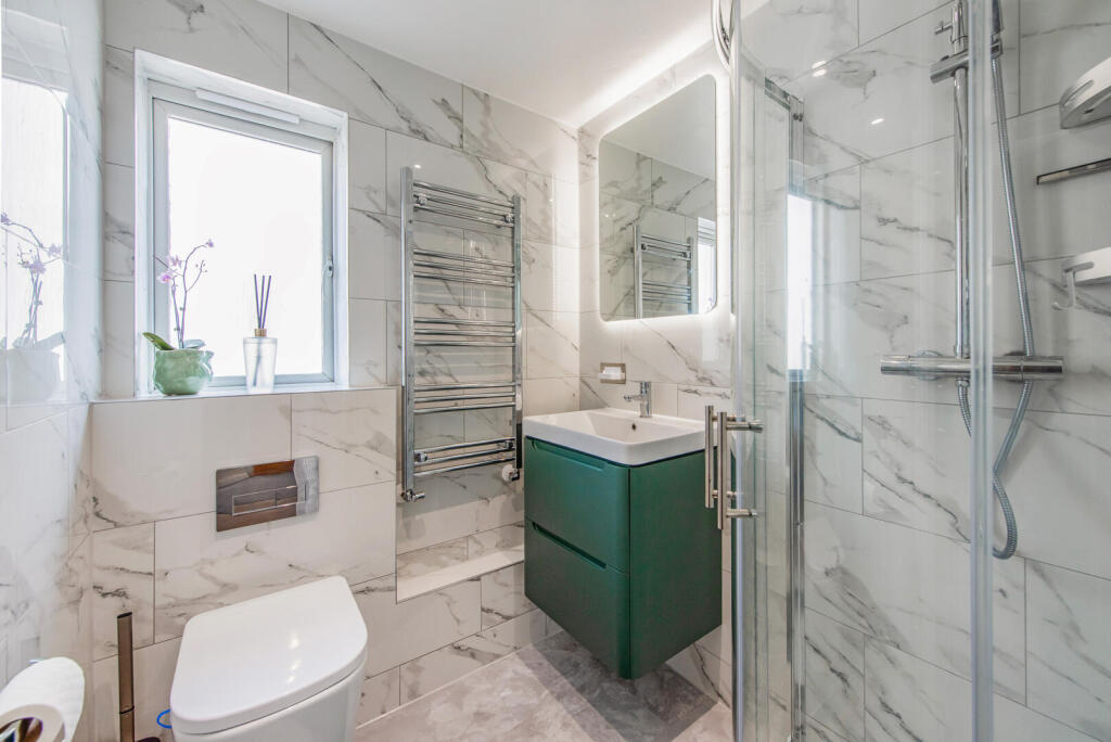 Lavender Court, Whiteley, Fareham photo 4