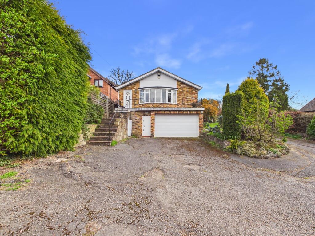 4-bed detached on Frances Street, Chesham, HP5, £850,000